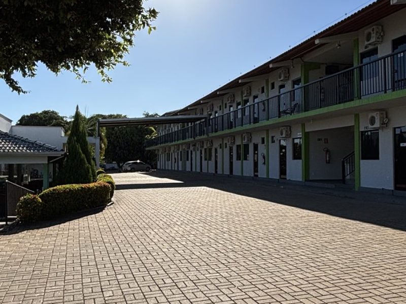 Estacionamento coberto
